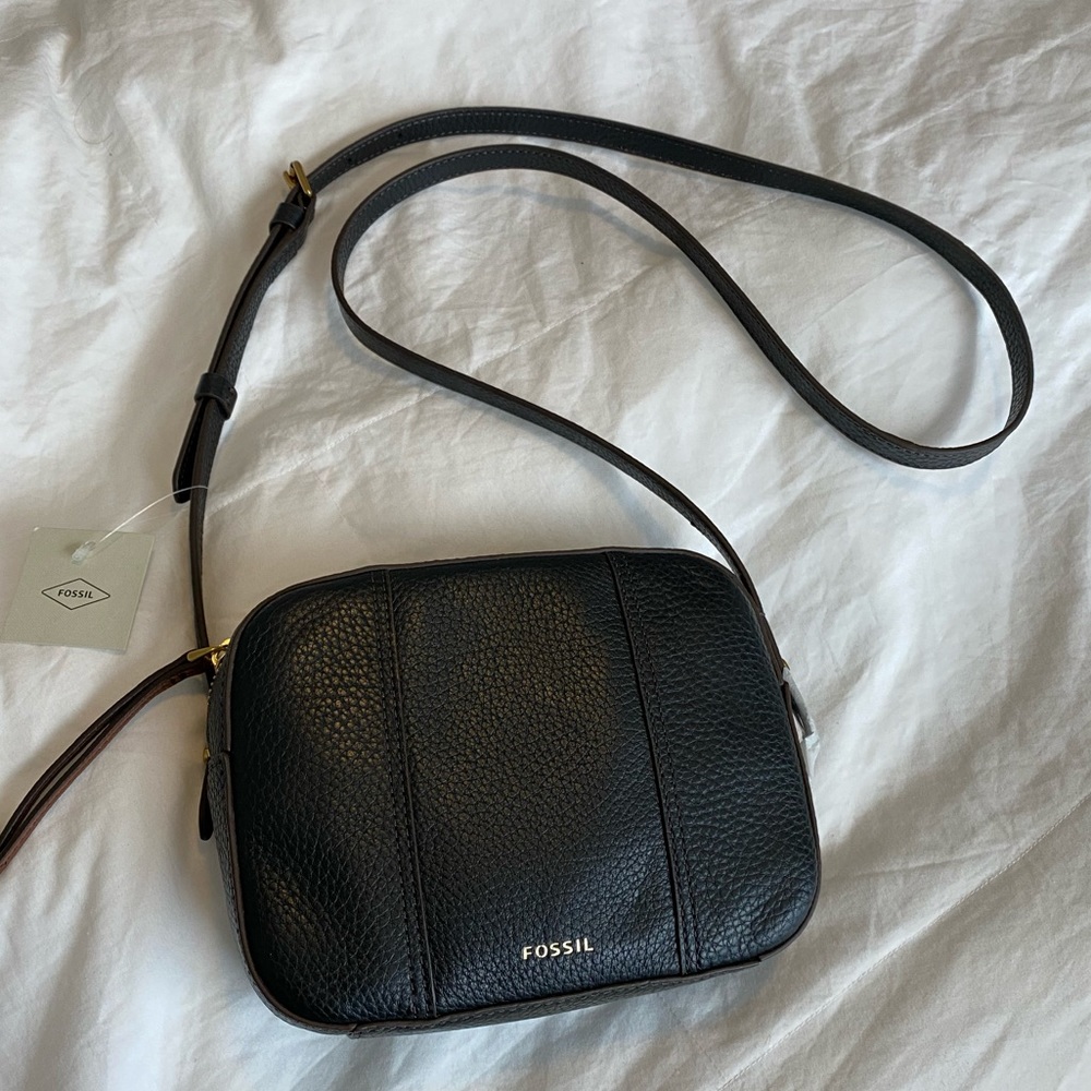 NWT Fossil Gemma Camera Crossbody Bag - Black Pebbled Leather